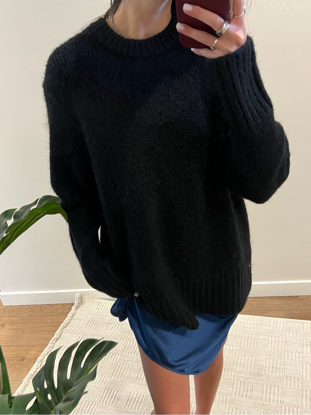 pistola Black Oversized Crewneck Sweater